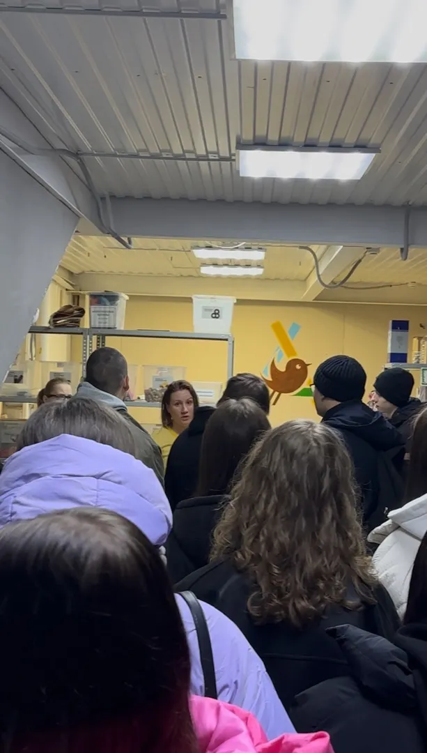 Сегодня в «Птичке» было особенно оживлённо